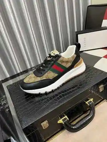 Zapato GUCCI para hombre Código: 0908B50 Talla: 38-44