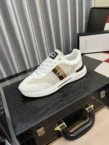 Zapato GUCCI para hombre Código: 0908B50 Talla: 38-44