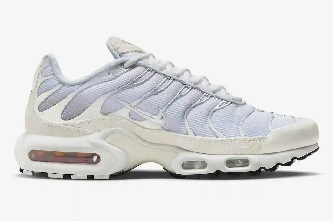 Nike-Air-Max-Plus-Pure-Platinum-FN7813-001-2.webp