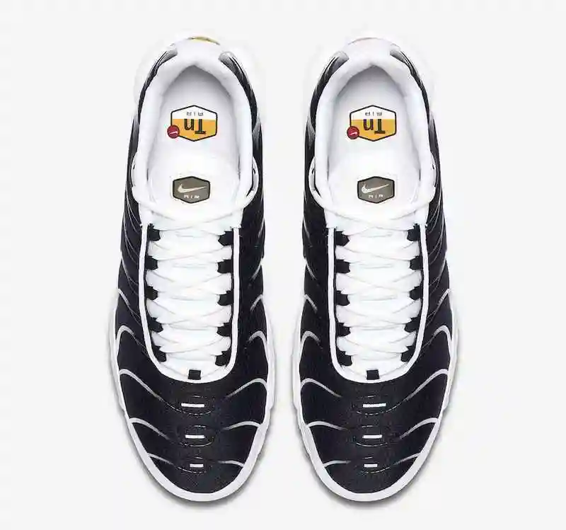 Nike-Air-Max-Plus-White-Black-Metallic-Pewter-CT1094-102-Release-Date-3.webp