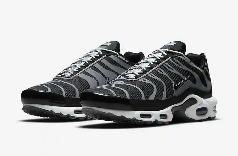 Nike-Air-Max-Plus-DM2466-001-Release-Date-1.webp
