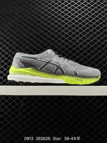 El 3 Asics/Arthur GT2 GT-2 de segunda generación está equipado con la última tecnología de entresuel