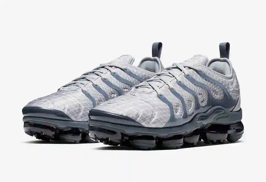Nike-Air-VaporMax-Plus-Wolf-Grey-Dark-Grey-Release-Date-4.webp