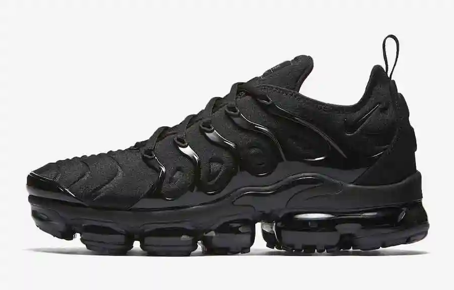 nike-air-vapormax-plus-black-924453-004.webp