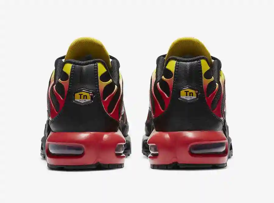 Nike-Air-Max-Plus-CZ9270-001-Release-Date-3.webp