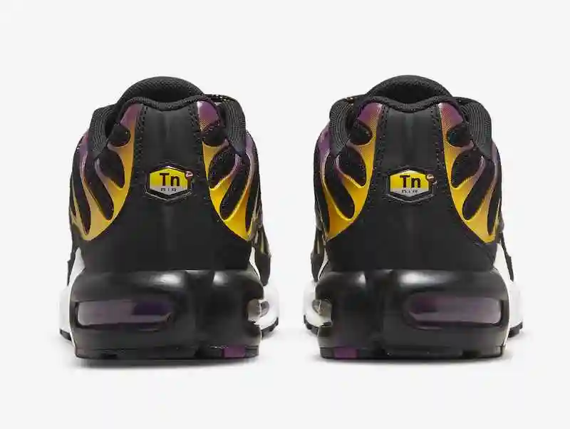 Nike-Air-Max-Plus-DX2663-001-Release-Date-5.webp