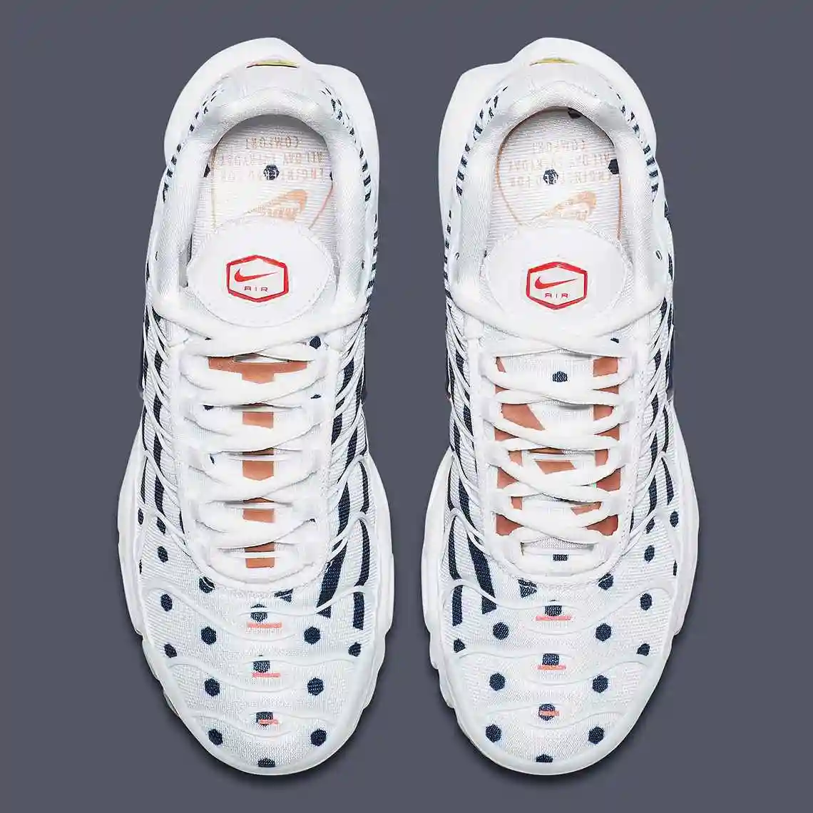 nike-air-max-plus-france-ci9103-100-5.webp