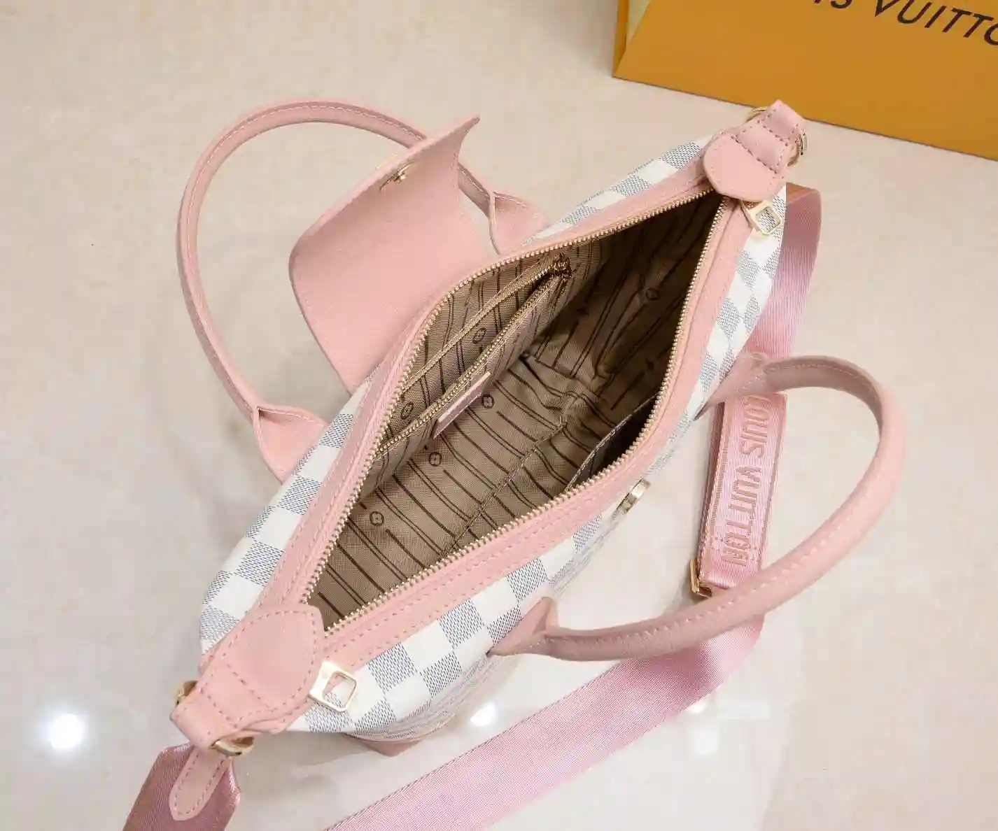 DS002550 (11).webp