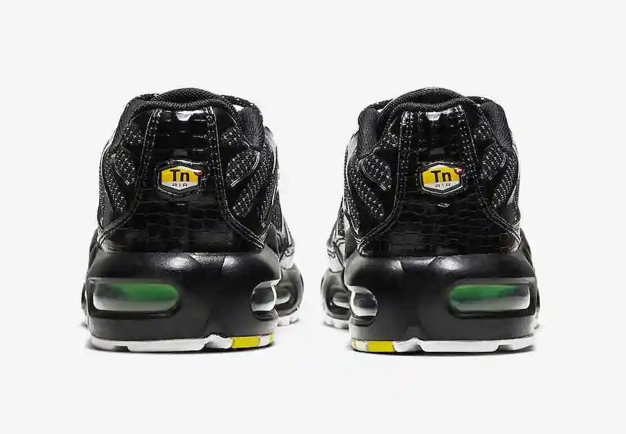 Nike-Air-Max-Plus-Black-Croc-CV2392-001-Release-Date-3.webp