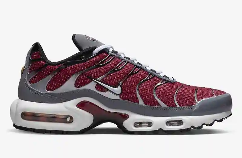 Nike-Air-Max-Plus-Red-Grey-White-DQ3983-600-Release-Date-2.webp