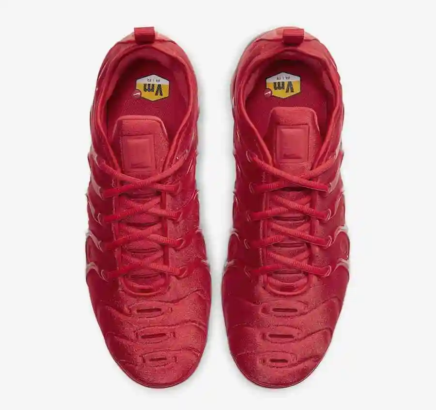 Nike-Air-VaporMax-Plus-Red-CW6973-600-Release-Date-3.webp