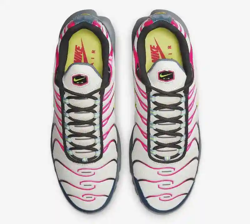 Nike-Air-Max-Plus-DH4776-002-Release-Date-3.webp