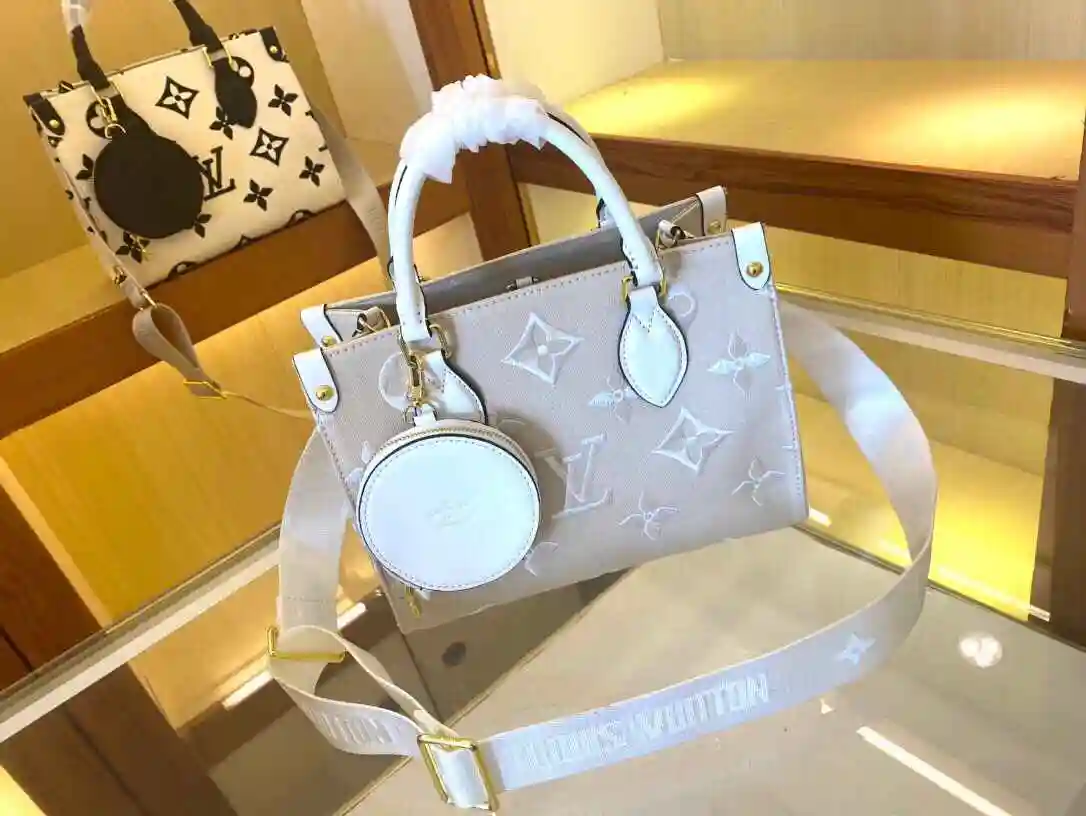 KK02050 (2).webp