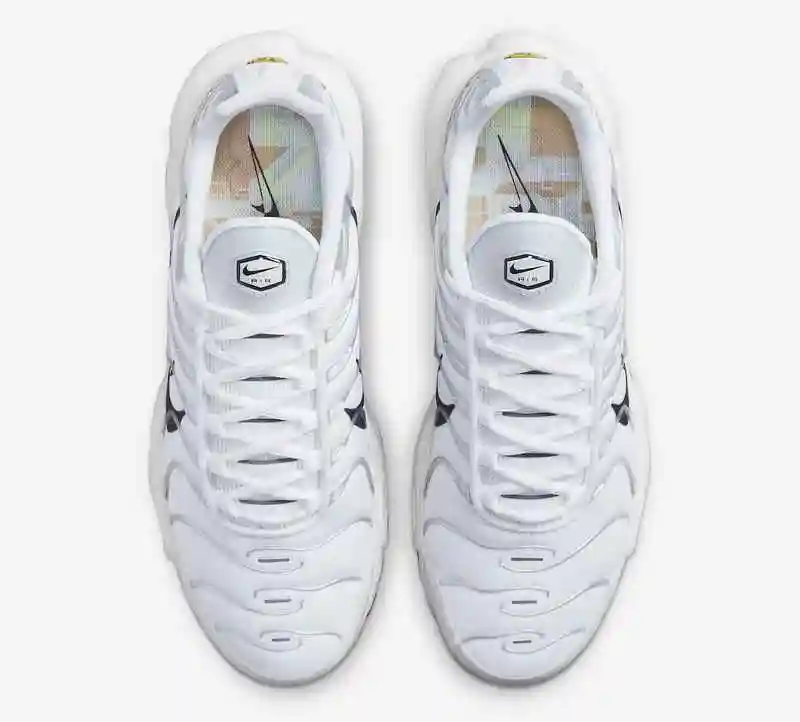 Nike-Air-Max-Plus-White-Silver-Black-DV3456-100-Release-Date-3.webp
