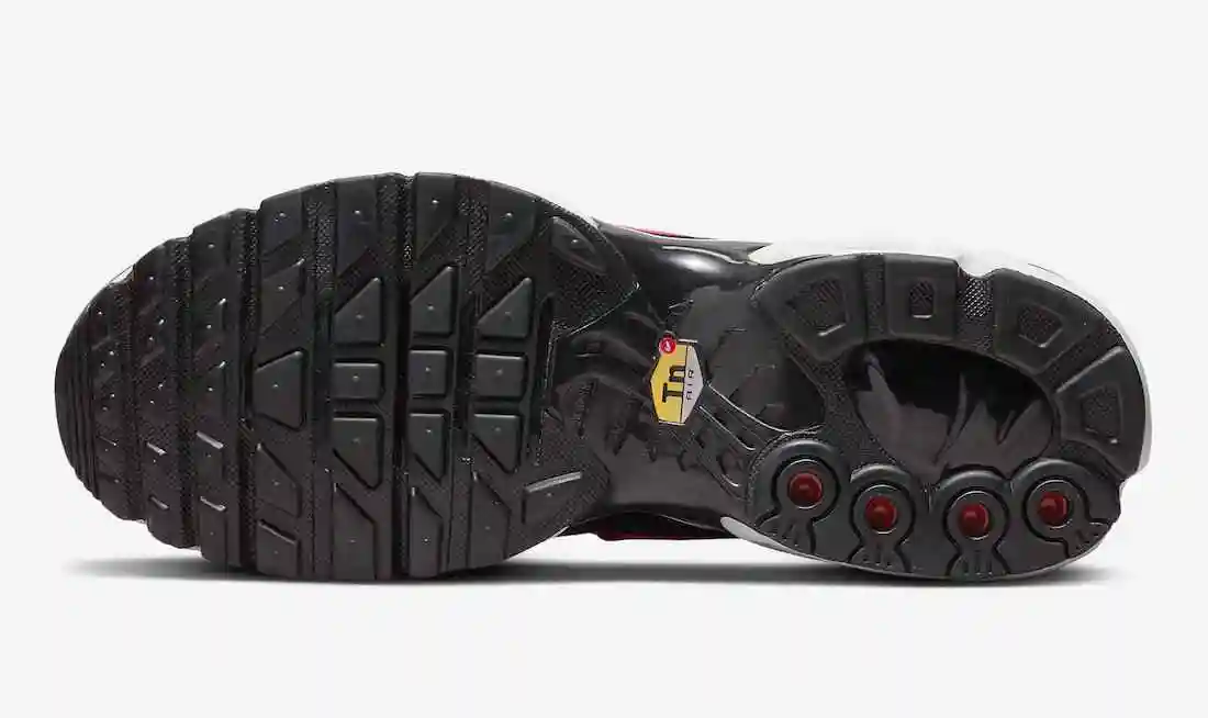 Nike-Air-Max-Plus-Dusk-DZ3670-500-Release-Date-1.webp