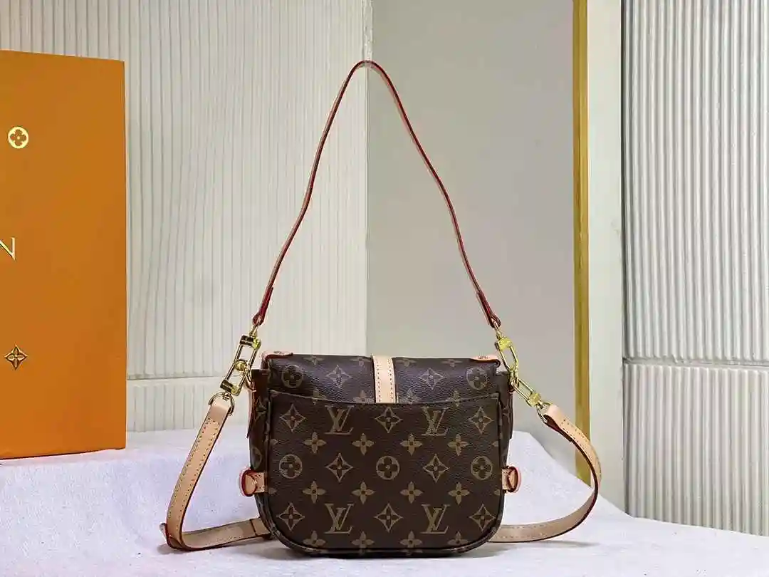 PL002050 (4).webp