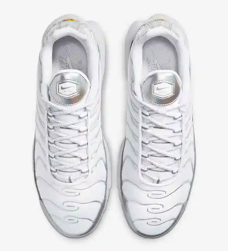 Nike-Air-Max-Plus-White-Metallic-CW2646-100-Release-Date-3.webp