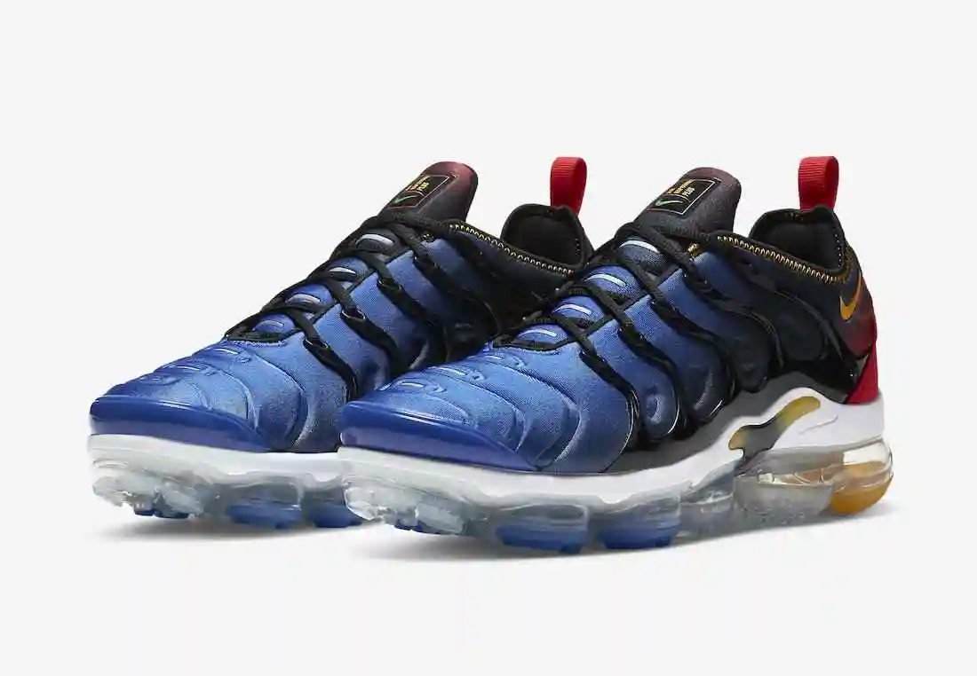 Nike-Air-VaporMax-Plus-Superman-DC1476-001-Release-Date-1.webp
