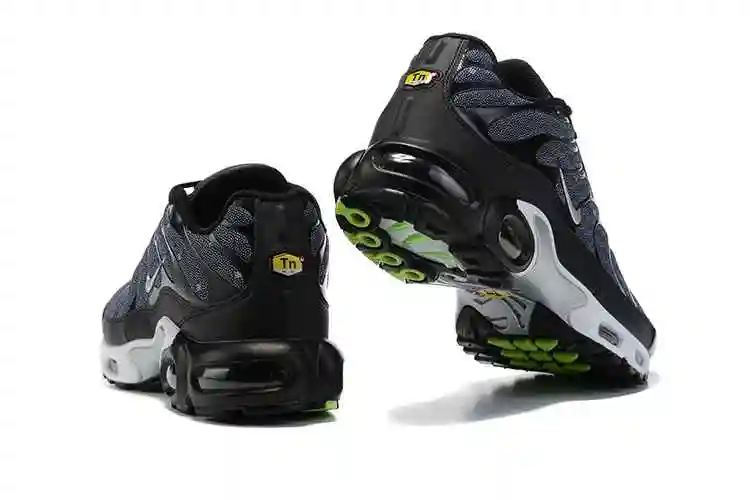 Nike Air Max Plus DM7570-001 40-46 (1).webp