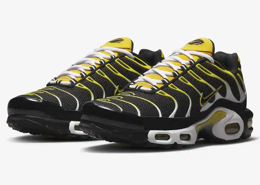 Nike-Air-Max-Plus-Black-Yellow-White-DQ3983-001-Release-Date.webp