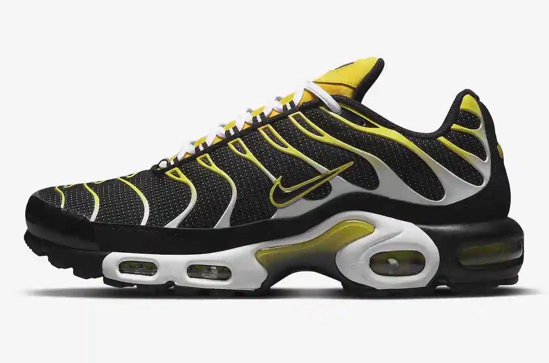 Nike-Air-Max-Plus-Black-Yellow-White-DQ3983-001-Release-Date-1.webp