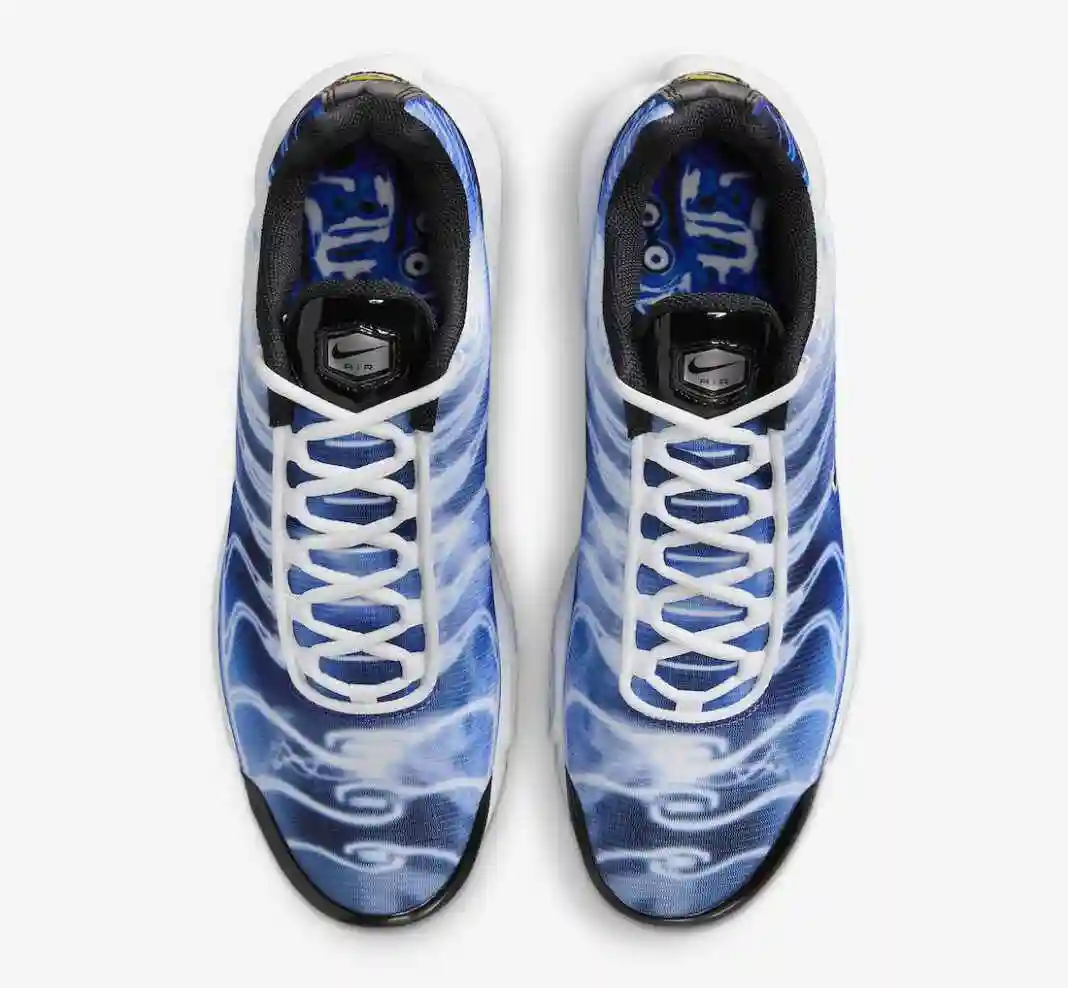 Nike-Air-Max-Plus-Light-Photography-Royal-Blue-DZ3531-400-3-1068x988.webp