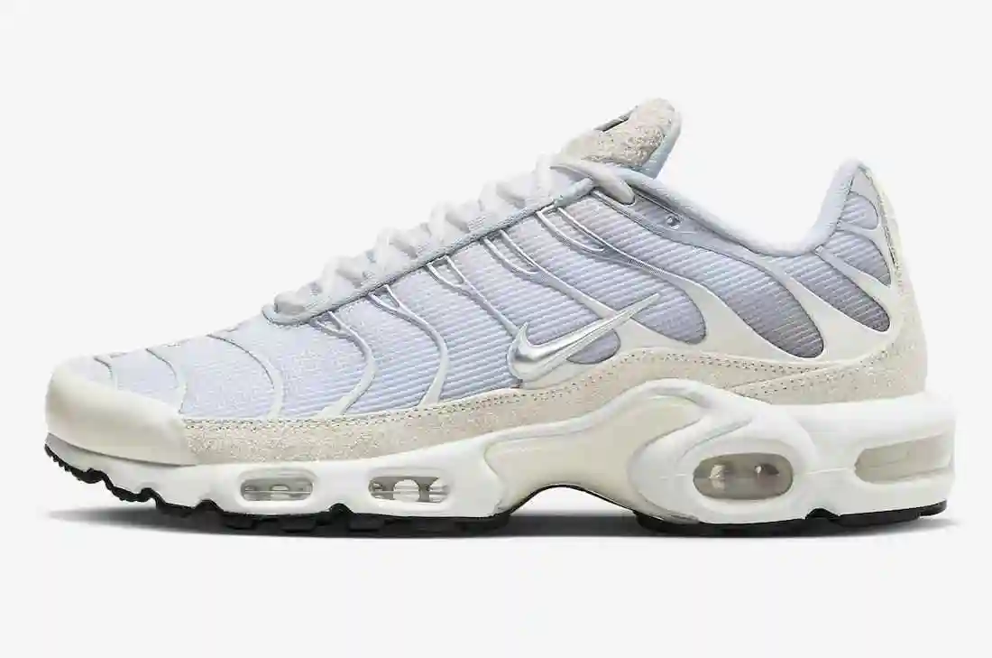 Nike-Air-Max-Plus-Pure-Platinum-FN7813-001.webp