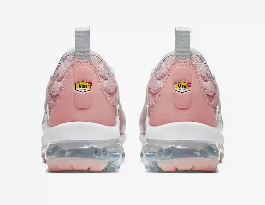 Nike-Air-VaporMax-Plus-Bleached-Coral-AO4550-603-Release-Date-3.webp