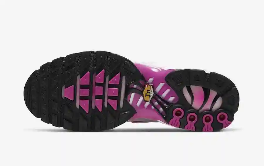 Nike-Air-Max-Plus-White-Pink-CZ7931-100-Release-Date-1.webp