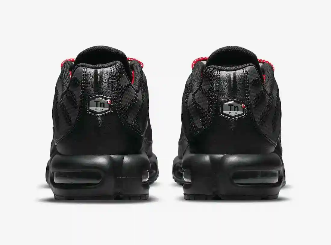 Nike Air Max Plus “Black Reflective”DN7997-001 40-46 (7).webp