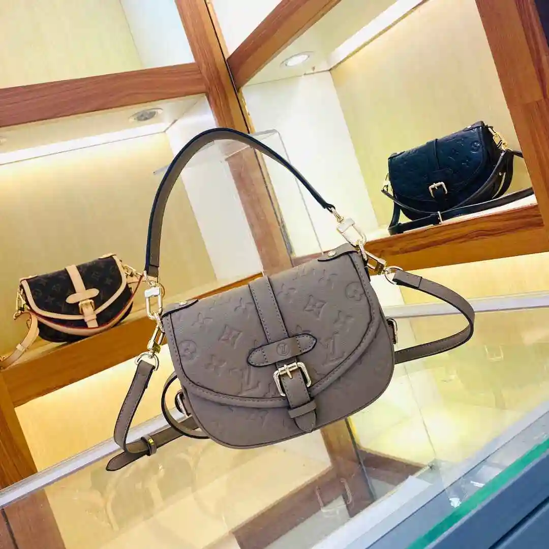 KK02050 (2).webp