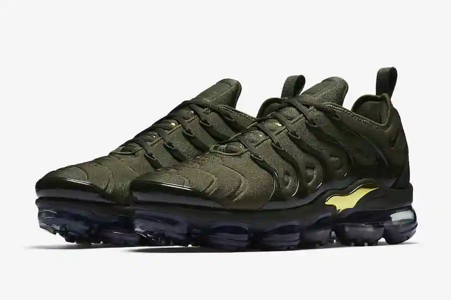 nike-air-vapormax-plus-cargo-khaki-924453-300-4.webp
