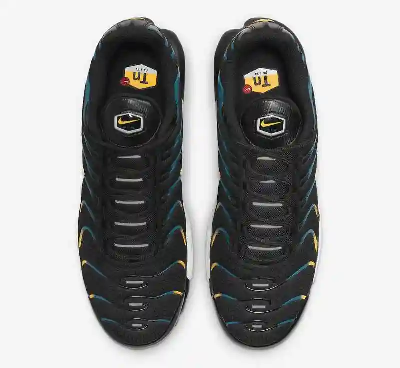 Nike-Air-Max-Plus-DH4776-001-Release-Date-3.webp