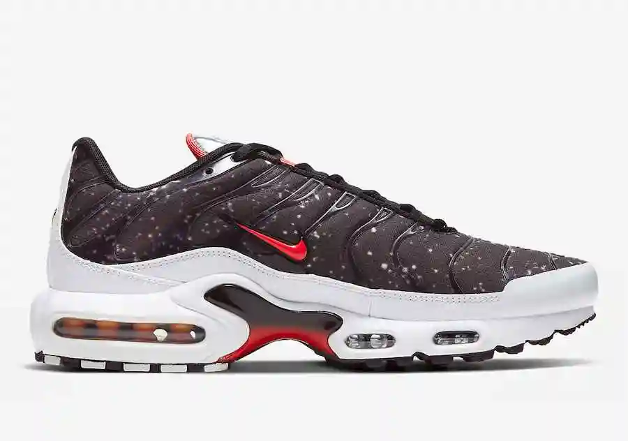 Nike-Air-Max-Plus-Supernova-Galaxy-CW6019-001-Release-Date-2.webp