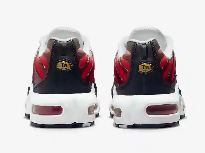 Nike-Air-Max-Plus-Fire-FD9768-100-Release-Date-5.webp
