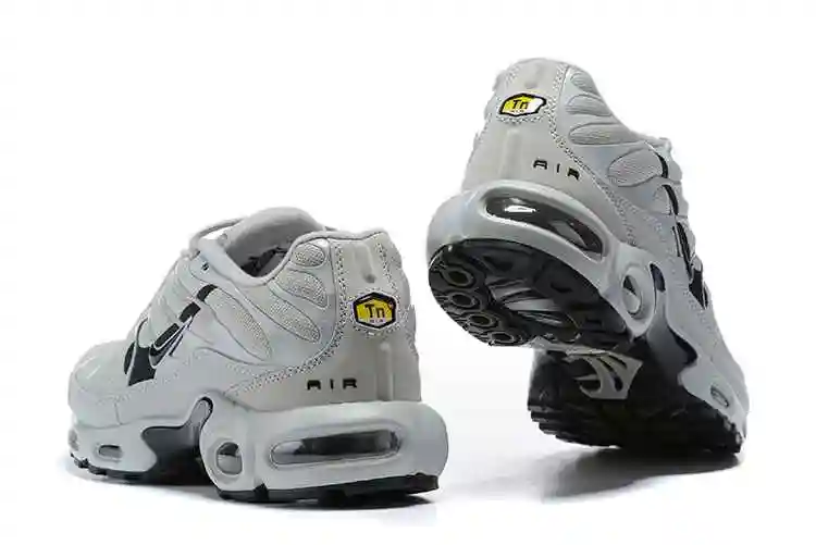 Nike Air Max Plus CU3454-002 40-46 (1).webp