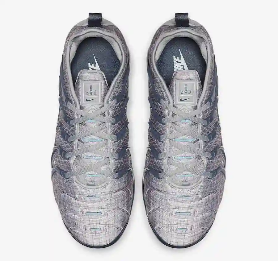 Nike-Air-VaporMax-Plus-Wolf-Grey-Dark-Grey-Release-Date-3.webp