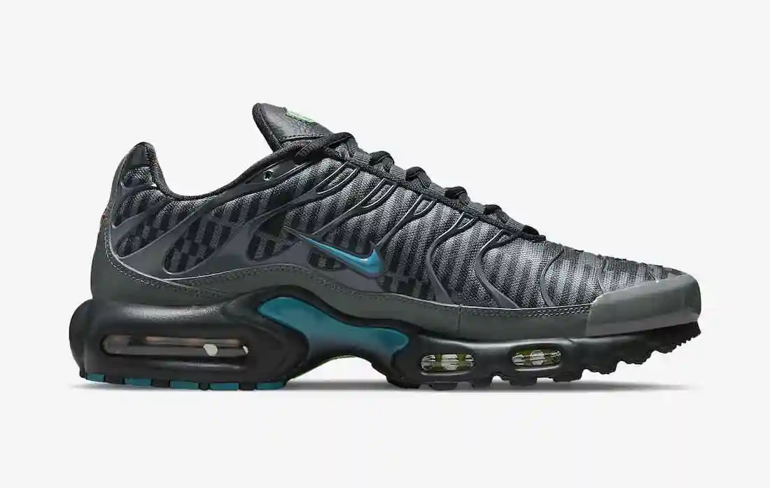 Nike-Air-Max-Plus-DJ6896-070-Release-Date-2.webp