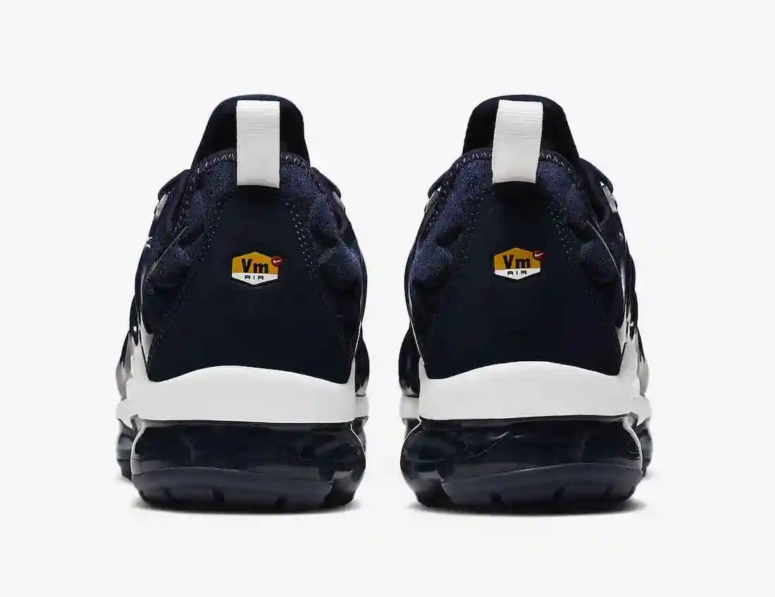 Nike-Air-VaporMax-Plus-Midnight-Navy-DH0611-400-Release-Date-3.webp