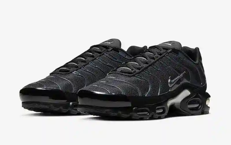 Nike-Air-Max-Plus-Black-Navy-852630-042-Release-Date-4.webp