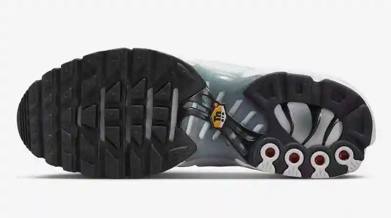 Nike Air Max Plus FD0799-001 40-46 (1).webp
