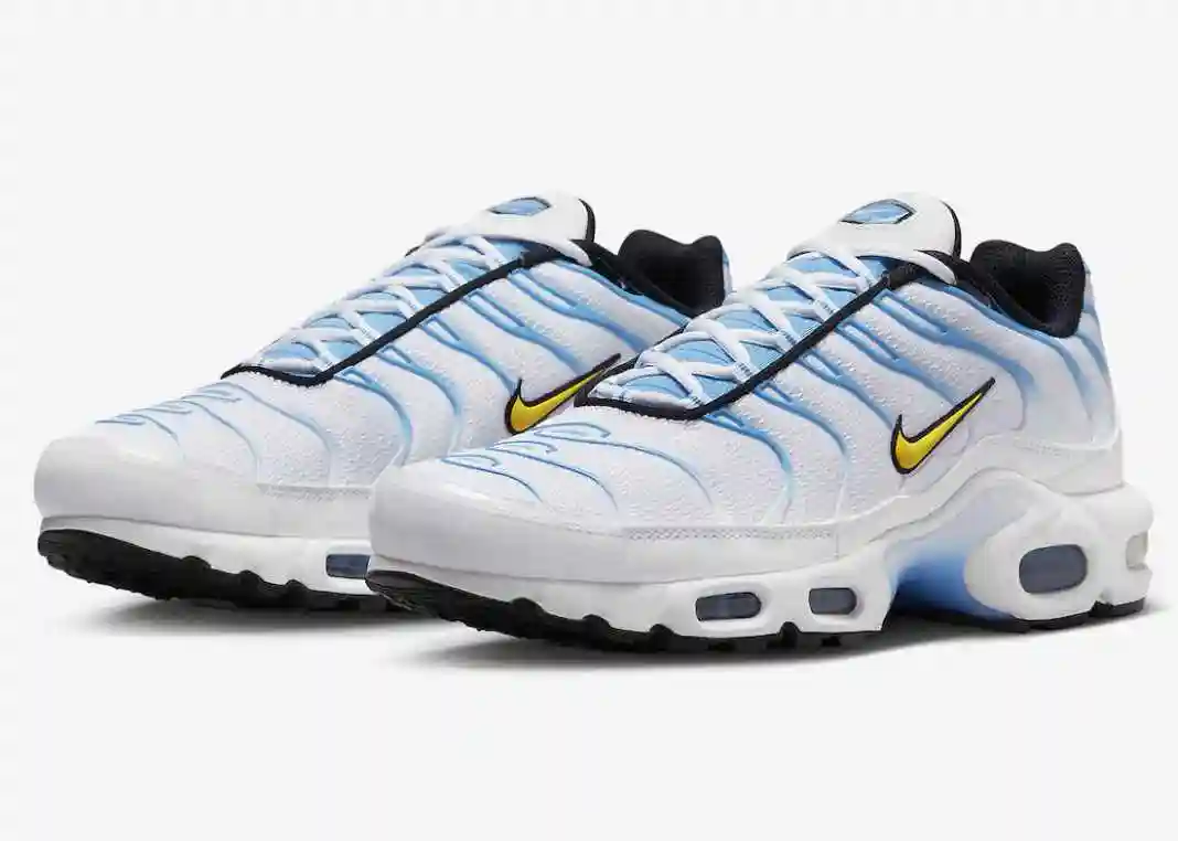 Nike-Air-Max-Plus-White-University-Blue-DM0032-101-Release-Date-4-1068x762.webp