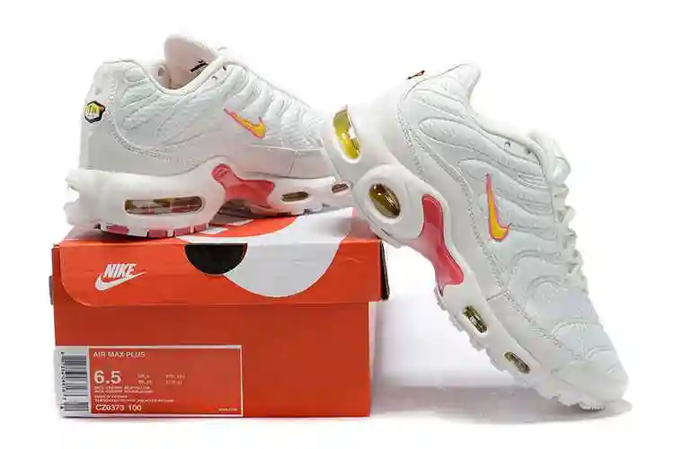Nike Air Max Plus CZ0373-100 36-40 (4).webp