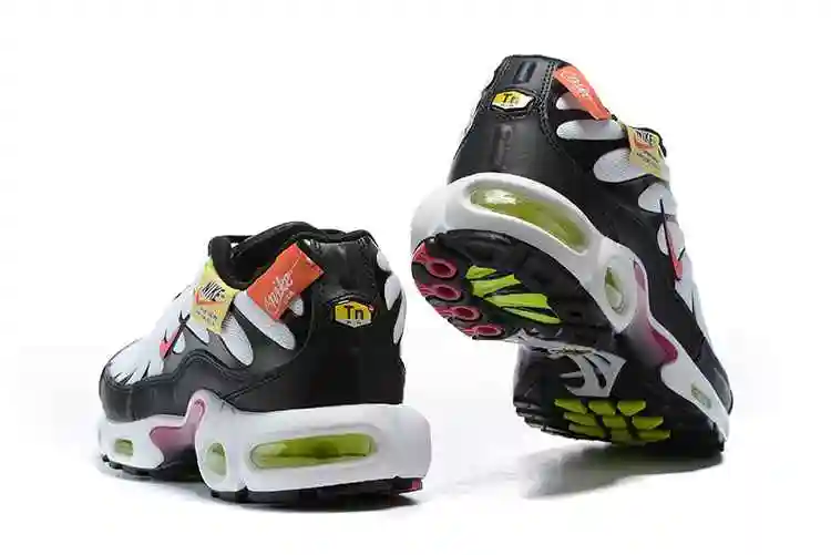Nike Air Max Plus CU4747-100 40-46 (1).webp