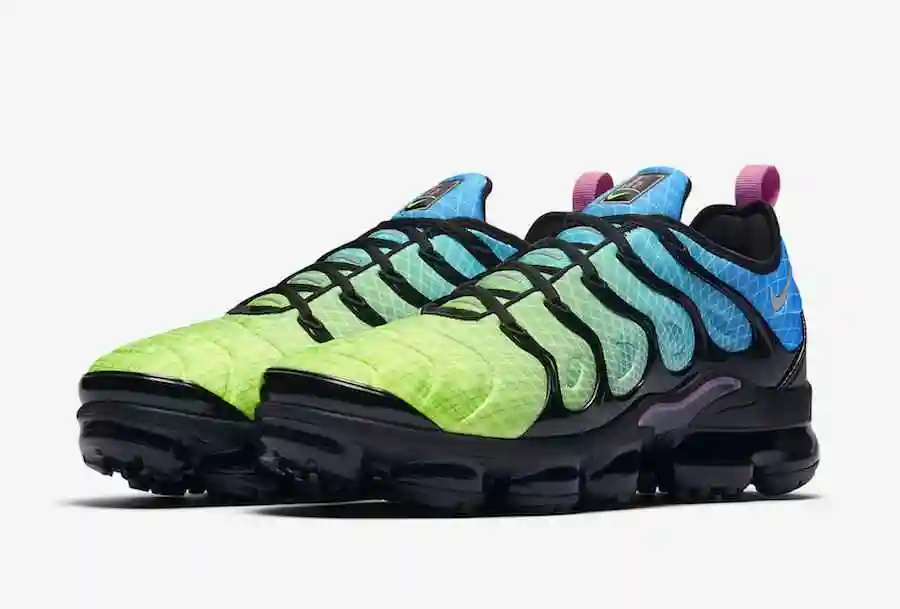 Nike-Air-VaporMax-Plus-Aurora-Green-924453-302-Release-Date-4.webp