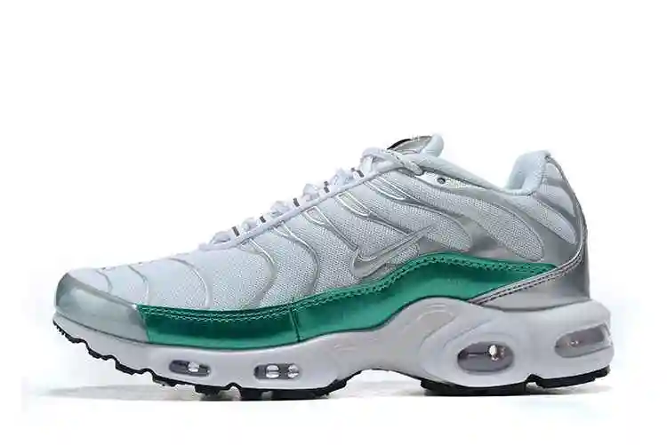 Nike Air Max Plus CW2646-100 40-46 (5).webp