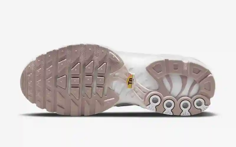 Nike-Air-Max-Plus-DM2362-101-Release-Date-4.webp