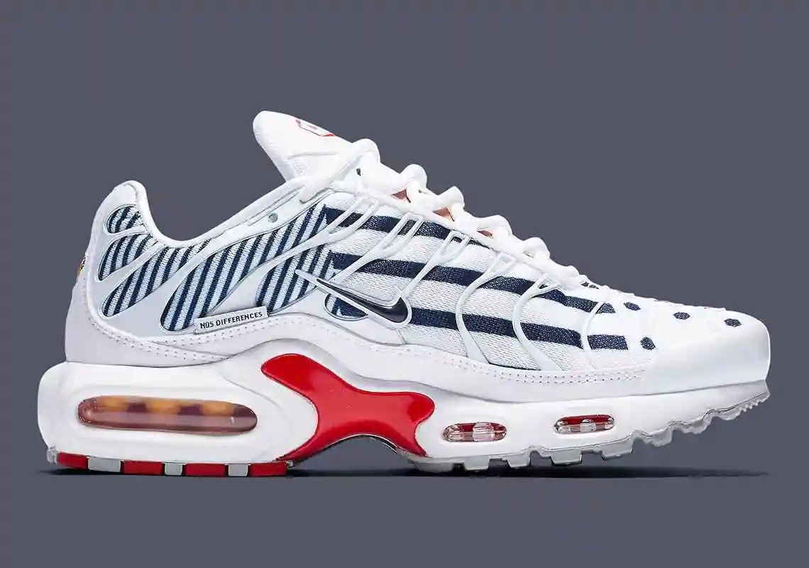 nike-air-max-plus-france-ci9103-100-3.webp