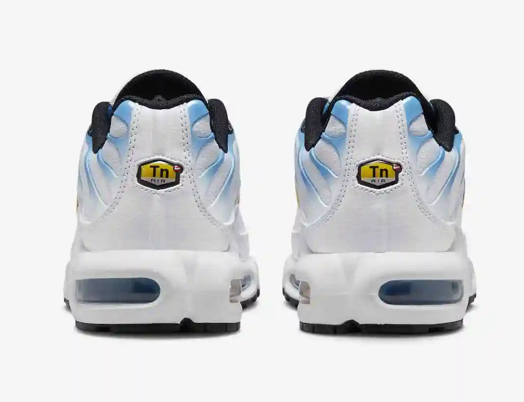 Nike-Air-Max-Plus-White-University-Blue-DM0032-101-Release-Date-5-1068x819.webp