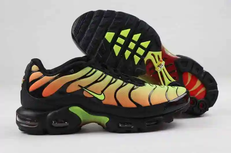 耐克 Nike Air Max Plus AQ9979-001 40-46共有5项 (2).webp